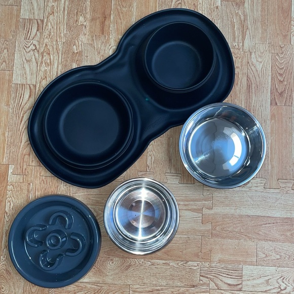 NWT Burgeonnest 4 in 1 slow dog or cat feeder - Picture 6 of 8